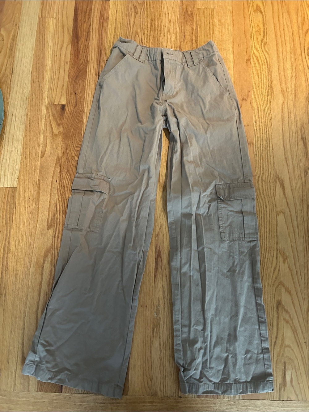 Women’s Cargo Pants in Taupe